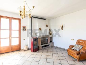 Casa indipendente in vendita a Vigolzone PC