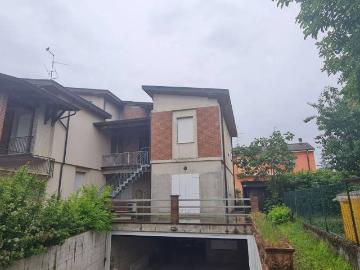 Casa indipendente in vendita a Vigolzone PC