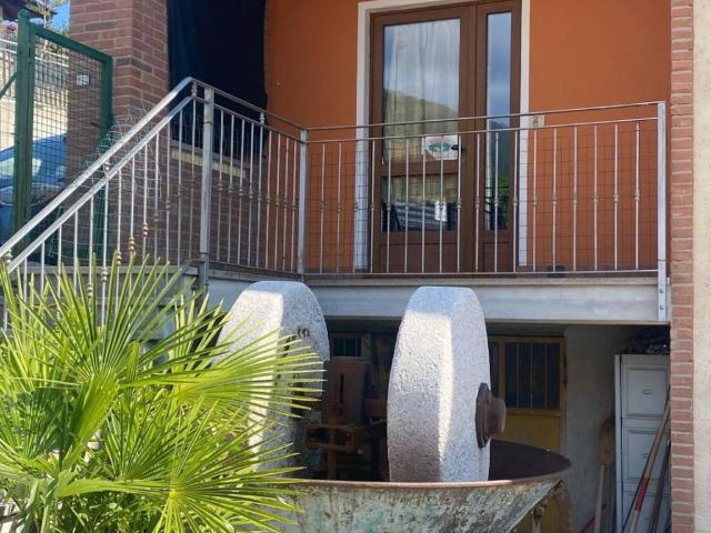 Casa indipendente in vendita a Vignolo CN