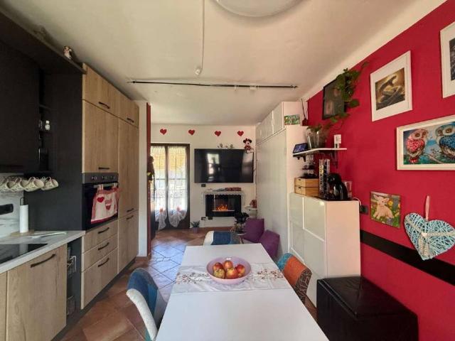 Casa indipendente in vendita a Vignolo CN