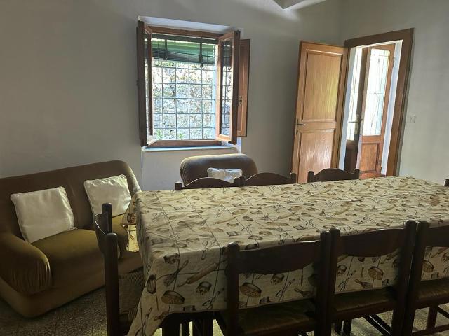 Casa indipendente in vendita a Villa Collemandina