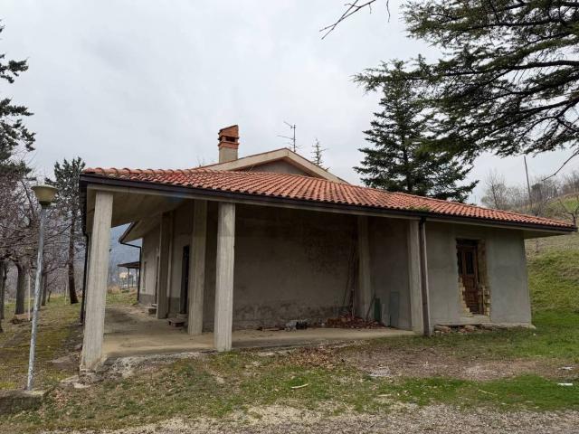 Casa indipendente in vendita a Villa Celiera PE