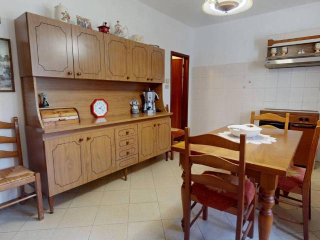 Casa indipendente in vendita a Villa Basilica LU