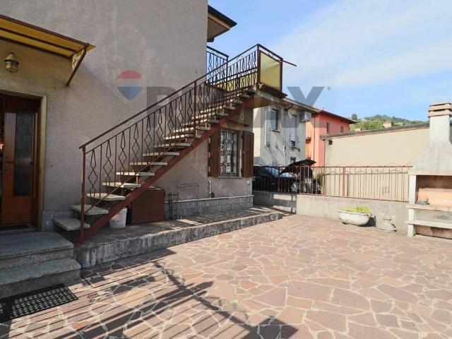 Casa indipendente in vendita a Villa d'Adda BG