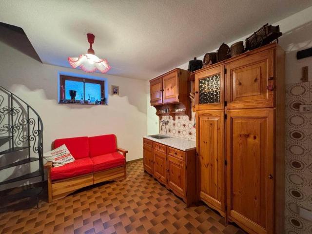 Casa indipendente in vendita a Villa di Chiavenna SO
