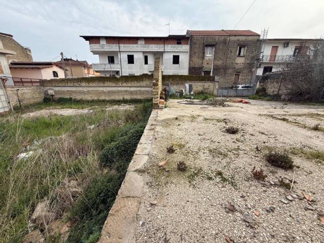 Casa indipendente in vendita a Villa di Briano CE