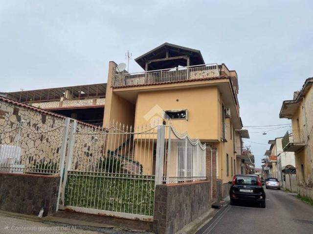 Casa indipendente in vendita a Villa di Briano CE