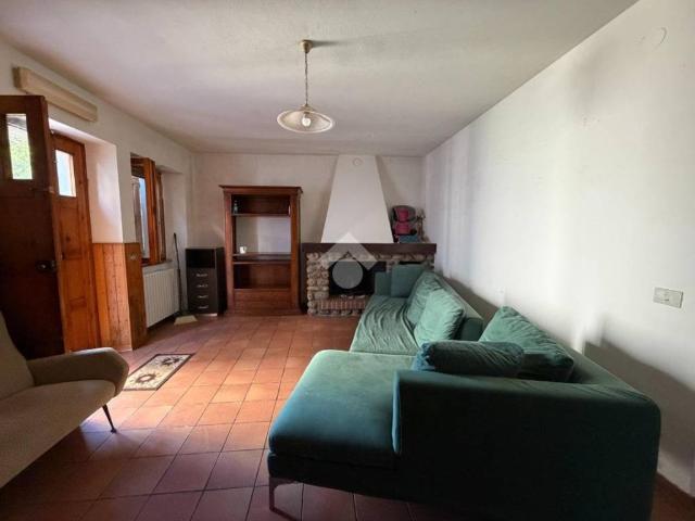 Casa indipendente in vendita a Villa Minozzo RE