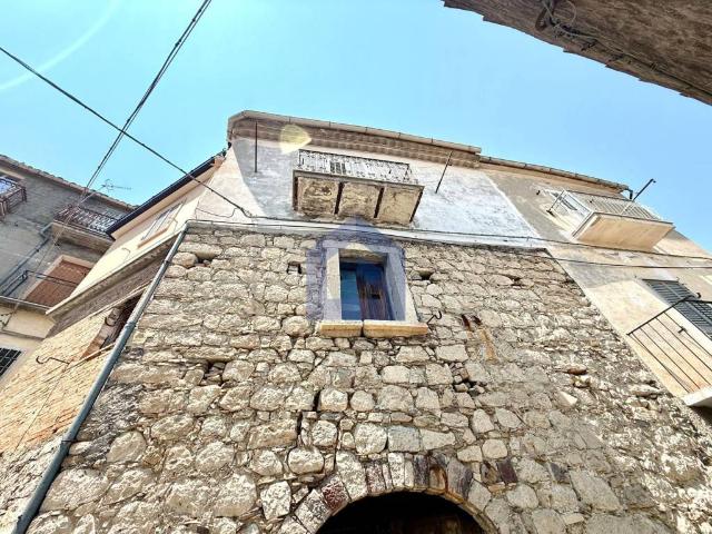 Casa indipendente in vendita a Villa Santa Maria