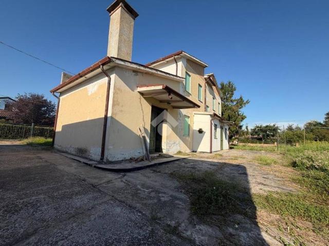 Casa indipendente in vendita a Villadose RO