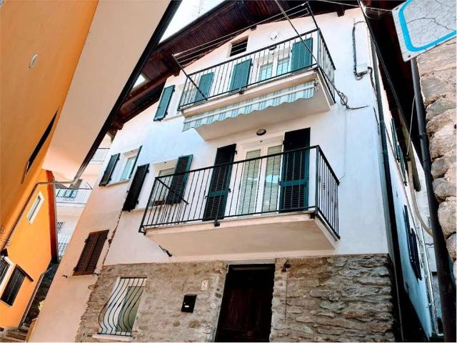 Casa indipendente in vendita a Villadossola VB