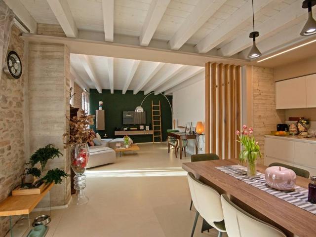 Casa indipendente in vendita a Villafranca di Verona VR