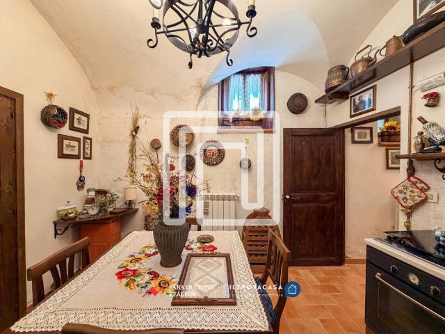 Casa indipendente in vendita a Villalago via Gatta Francesco, 10