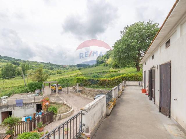 Casa indipendente in vendita a Villamagna