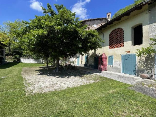 Casa indipendente in vendita a Villamiroglio AL