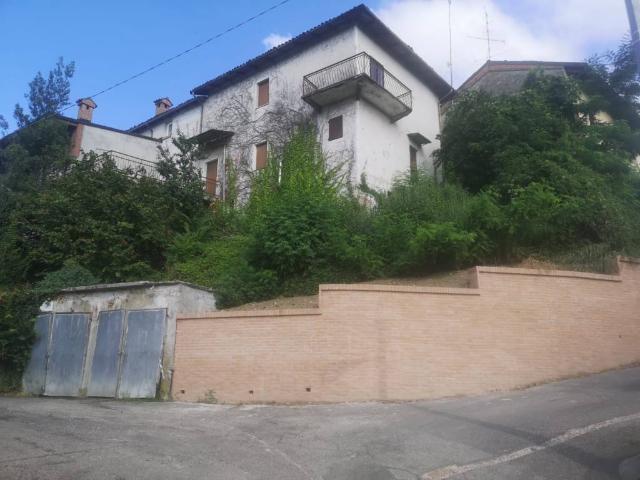 Casa indipendente in vendita a Villamiroglio AL
