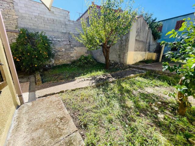 Casa indipendente in vendita a Villanovafranca VS