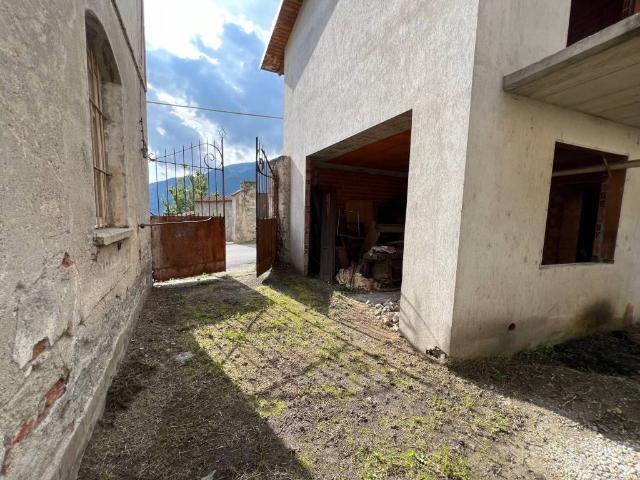 Casa indipendente in vendita a Villar Focchiardo TO