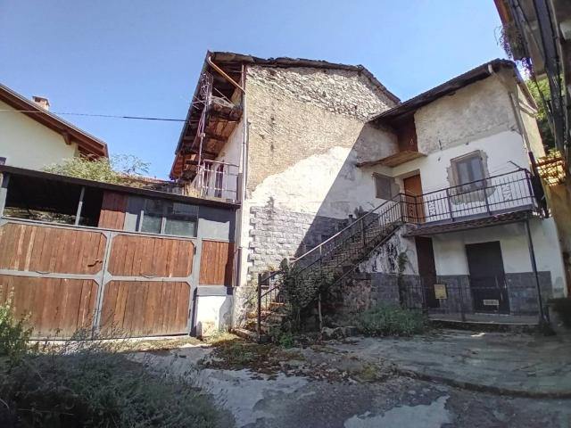Casa indipendente in vendita a Villar Focchiardo TO