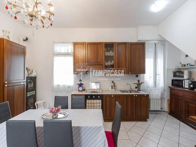 Casa indipendente in vendita a Villasanta MB