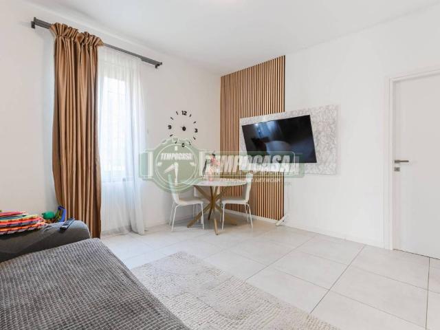 Casa indipendente in vendita a Vimercate MB