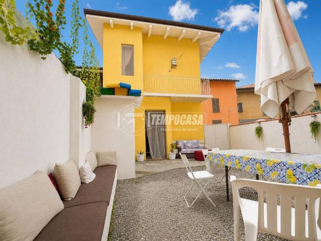 Casa indipendente in vendita a Vische TO