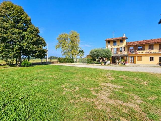 Casa indipendente in vendita a Vische TO