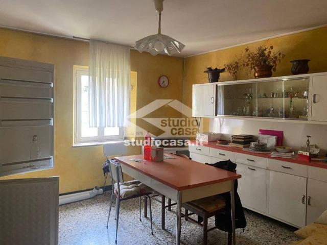 Casa indipendente in vendita a Zogno BG