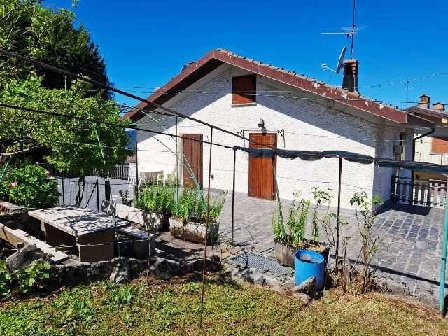 Casa indipendente in vendita a Zogno BG
