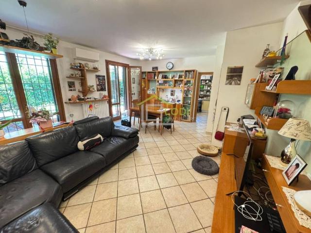 Casa indipendente in vendita a Zola Predosa BO