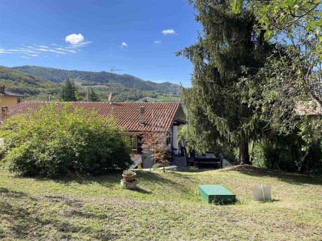 Casa indipendente in vendita a Zavattarello PV