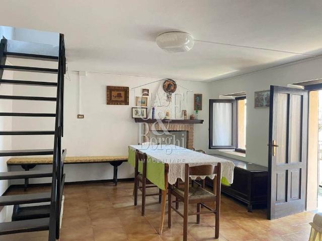 Casa indipendente in vendita a Zavattarello PV