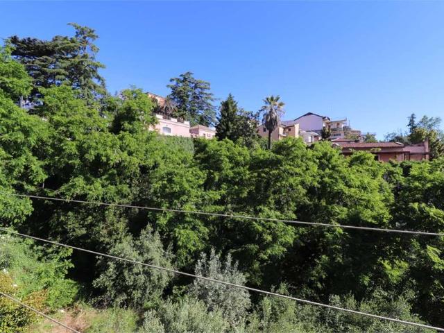 Casa indipendente in vendita a Zafferana Etnea CT