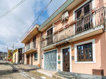 Casa indipendente in vendita a Zafferana Etnea CT