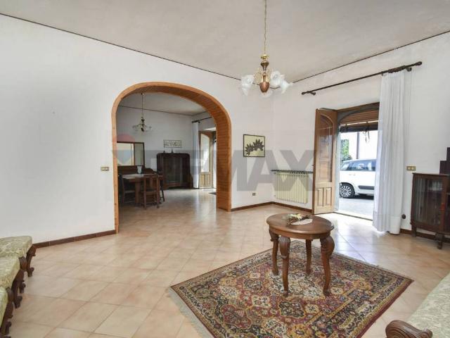 Casa indipendente in vendita a Zafferana Etnea CT