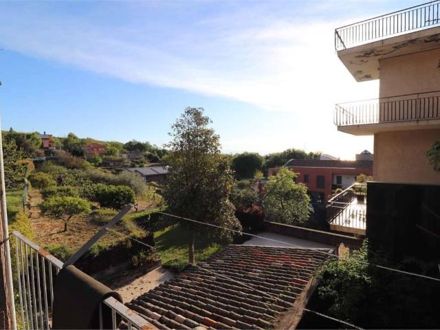 Casa indipendente in vendita a Zafferana Etnea CT