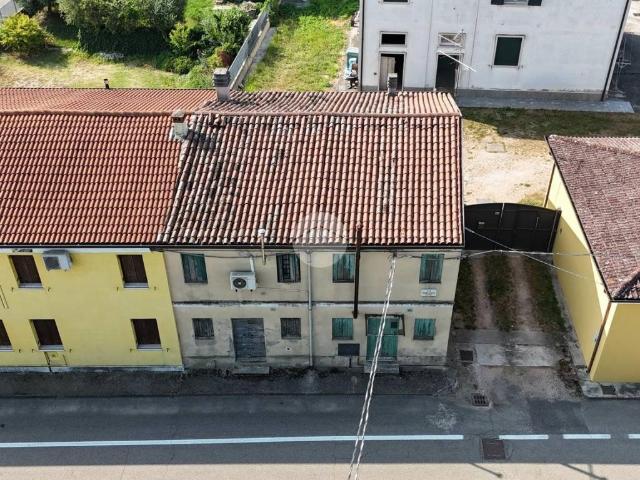 Casa indipendente in vendita a Zevio VR