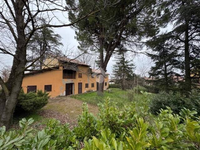 Casa indipendente in vendita a Zenevredo PV
