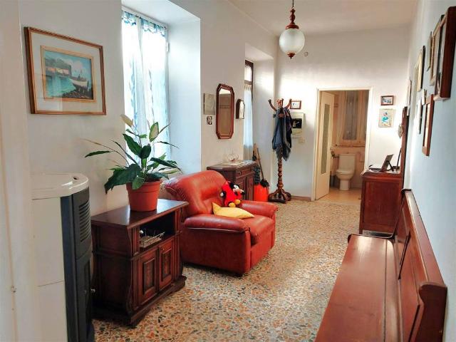 Villa in vendita a Zeri MS