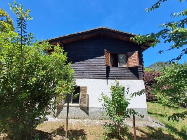 Casa indipendente in vendita a Zeri MS