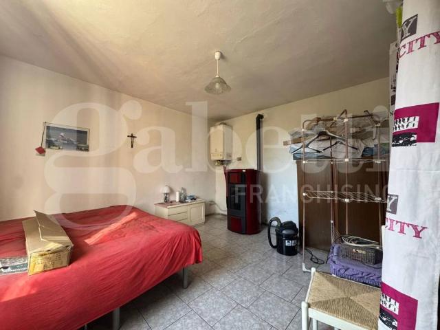 Casa indipendente in vendita a Ziano Piacentino PC