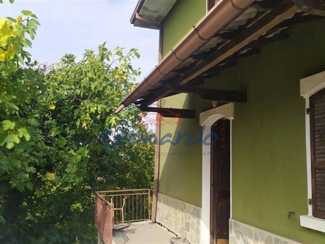 Casa indipendente in vendita a Ziano Piacentino PC