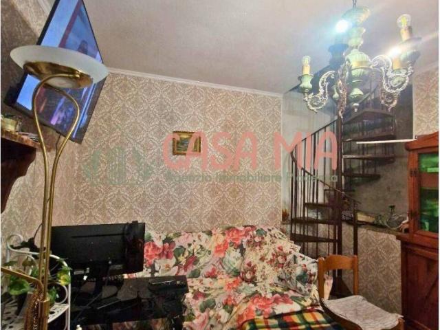 Casa indipendente in vendita a Ziano Piacentino PC