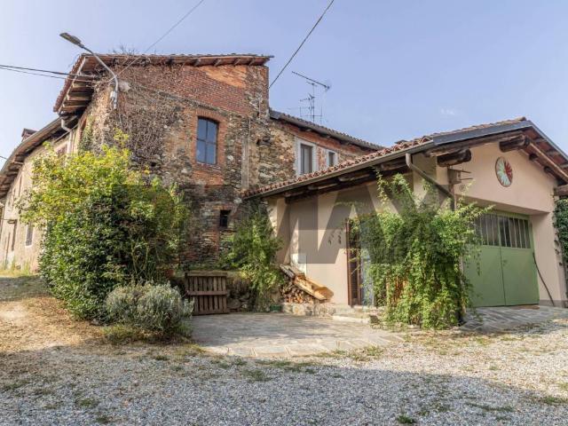 Casa indipendente in vendita a Zubiena BI