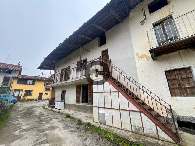 Casa indipendente in vendita a Zubiena BI