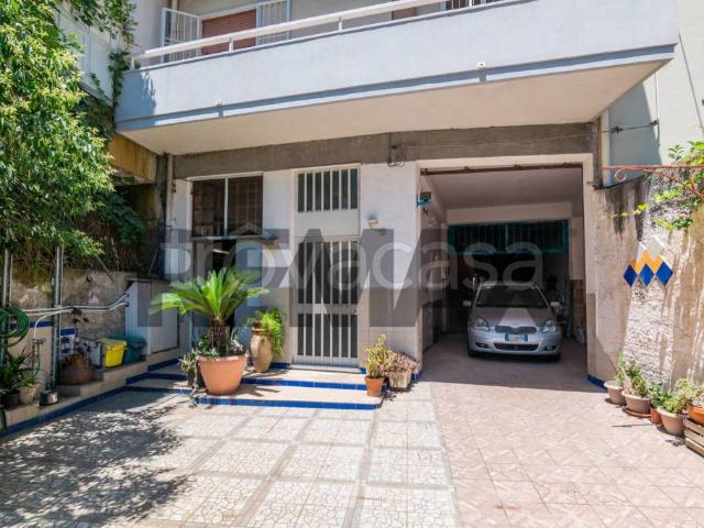Casa indipendente in vendita ad Acireale viale dei Platani, 81