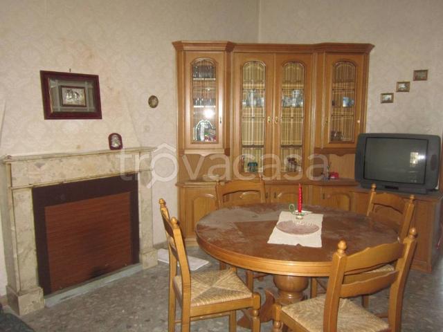 Casa indipendente in vendita ad Agnone via roma, 51
