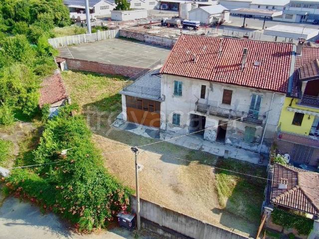 Casa indipendente in vendita ad Alessandria via Umberto Giordano, 15, Cristo