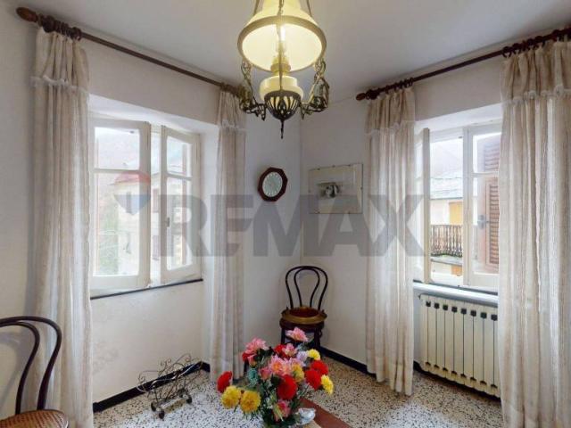 Casa indipendente in vendita ad Alpicella, Santo Stefano d'Aveto