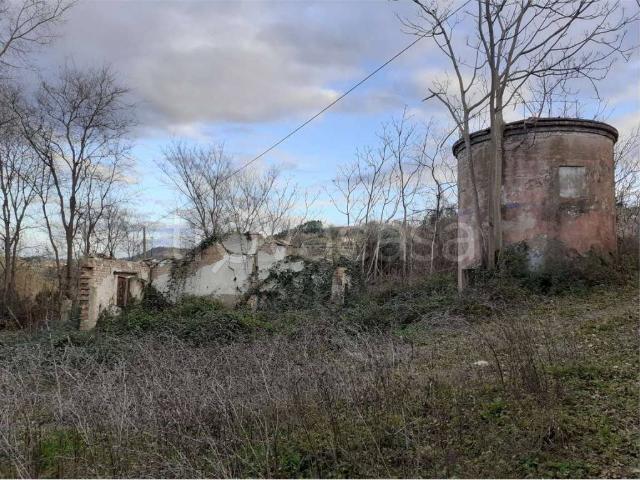 Casa indipendente in vendita ad Ancona via saline, Paterno